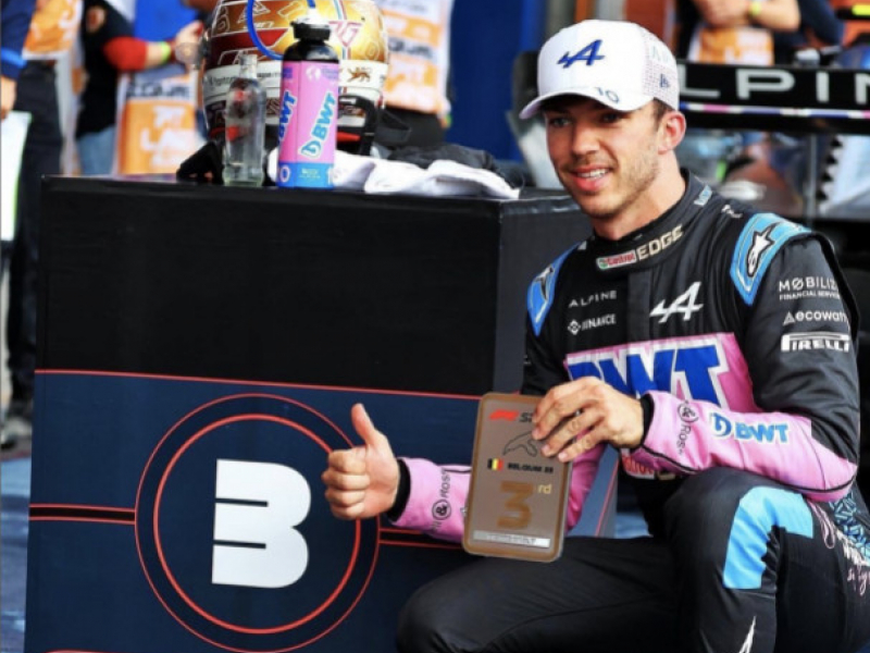  Pierre consigue el tercer puesto en la carrera de velocidad en Bélgica